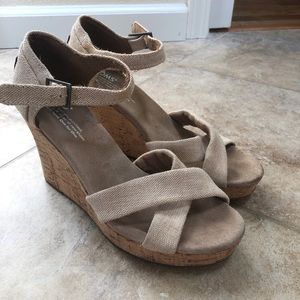 TOMS Wedges